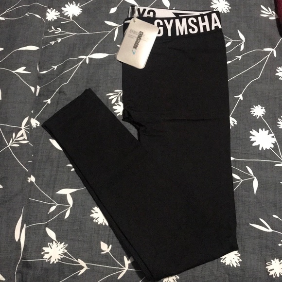 Gymshark Pants - [GYM SHARK] black leggings